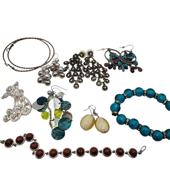 Jewelry - Jewelry Bundle 9 Piece Earrings Bracelets Brooch